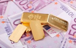 Германия вывозит свой золотой запас из Франции и США. Что это значит?